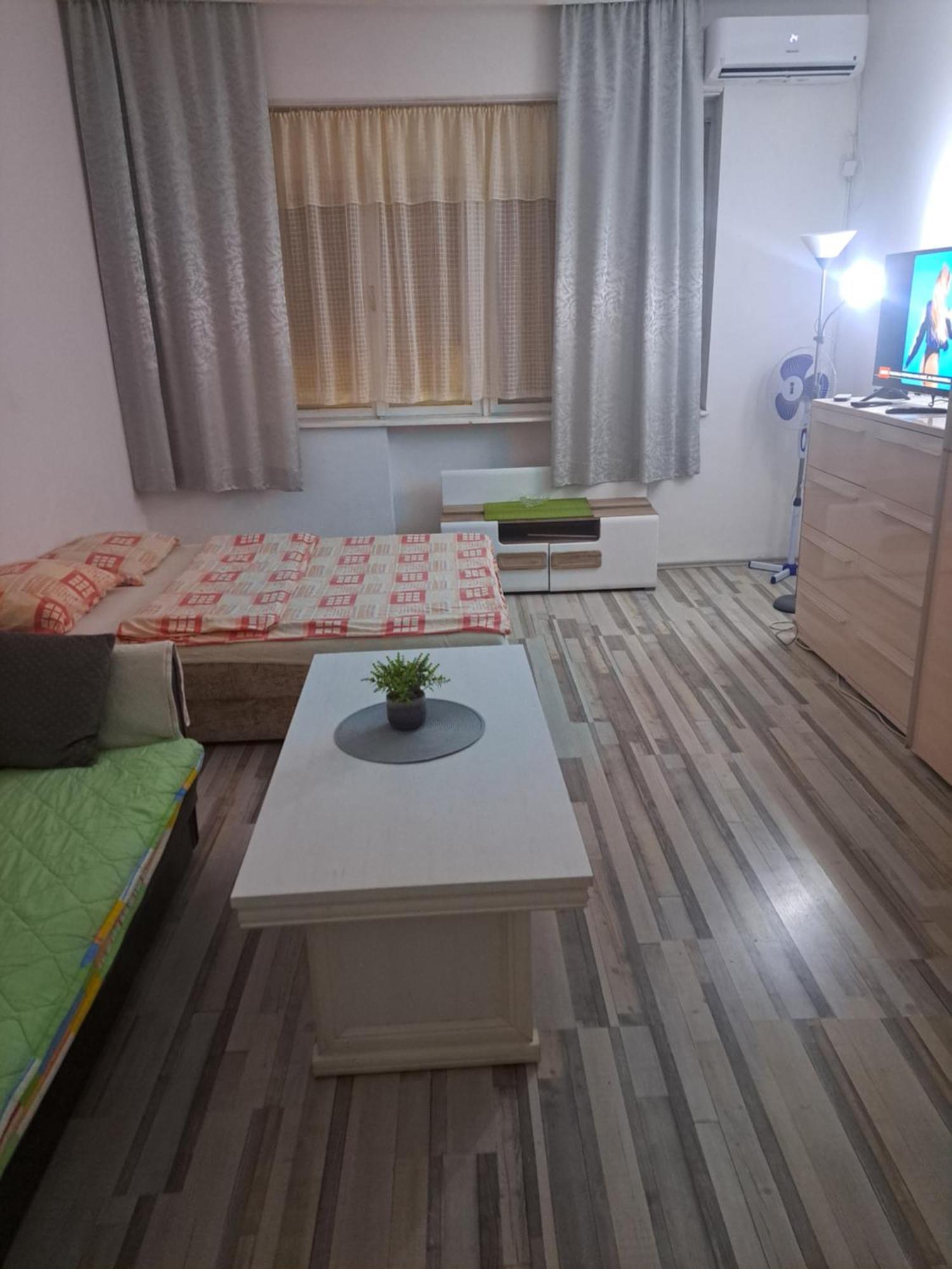 Apartment Capital Town Vk 14 Novi Sad Eksteriør billede